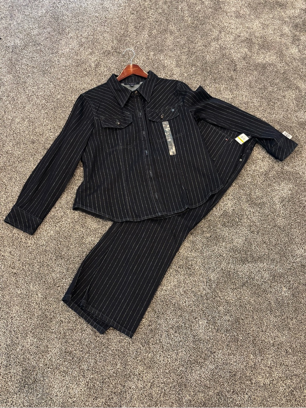 Women’s Tommy Hilfiger “Shine” Denim Shacket and Pants Set - Size XL/14
